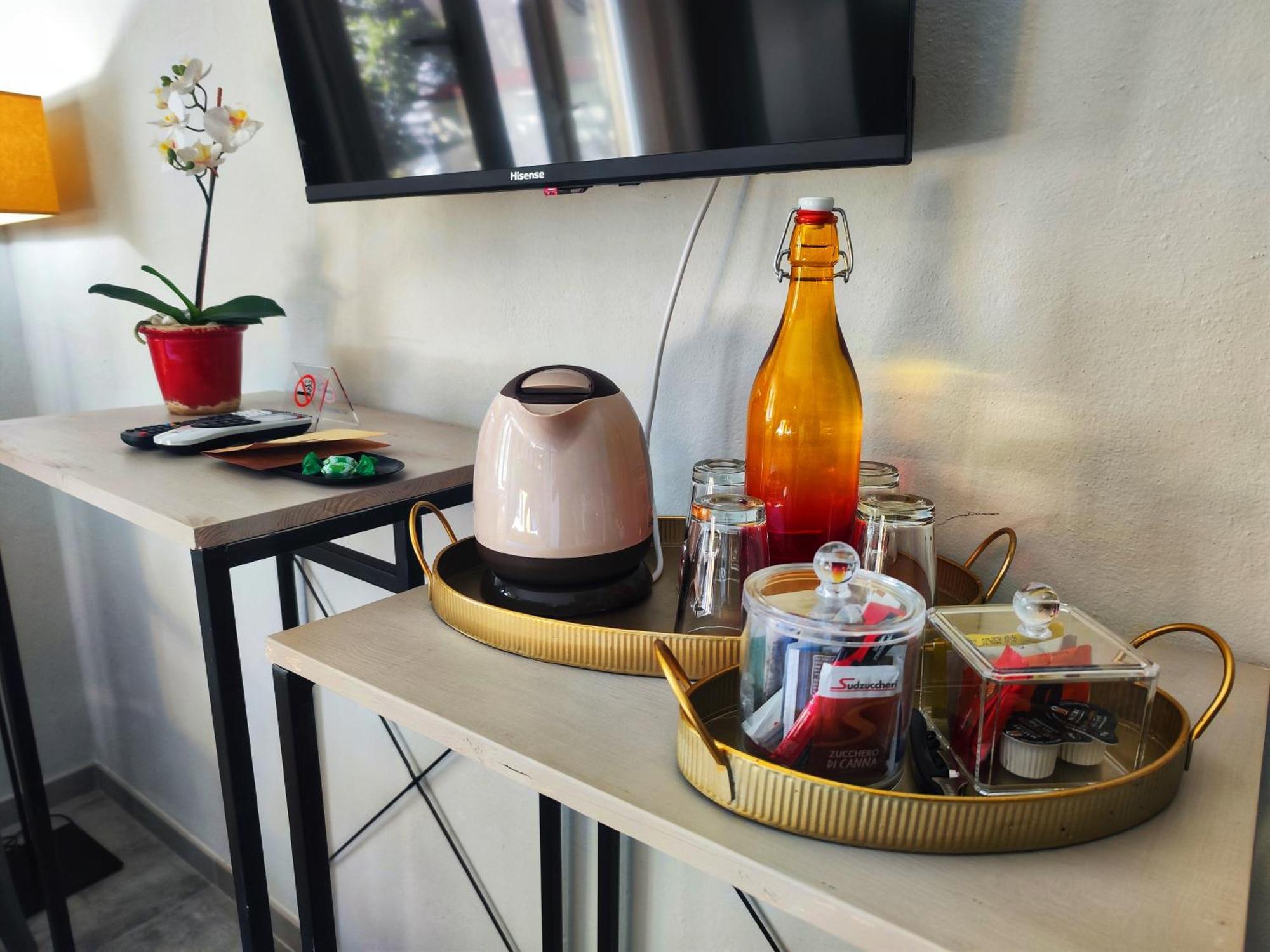 I Levrieri Hotell Torre del Lago Puccini Exteriör bild