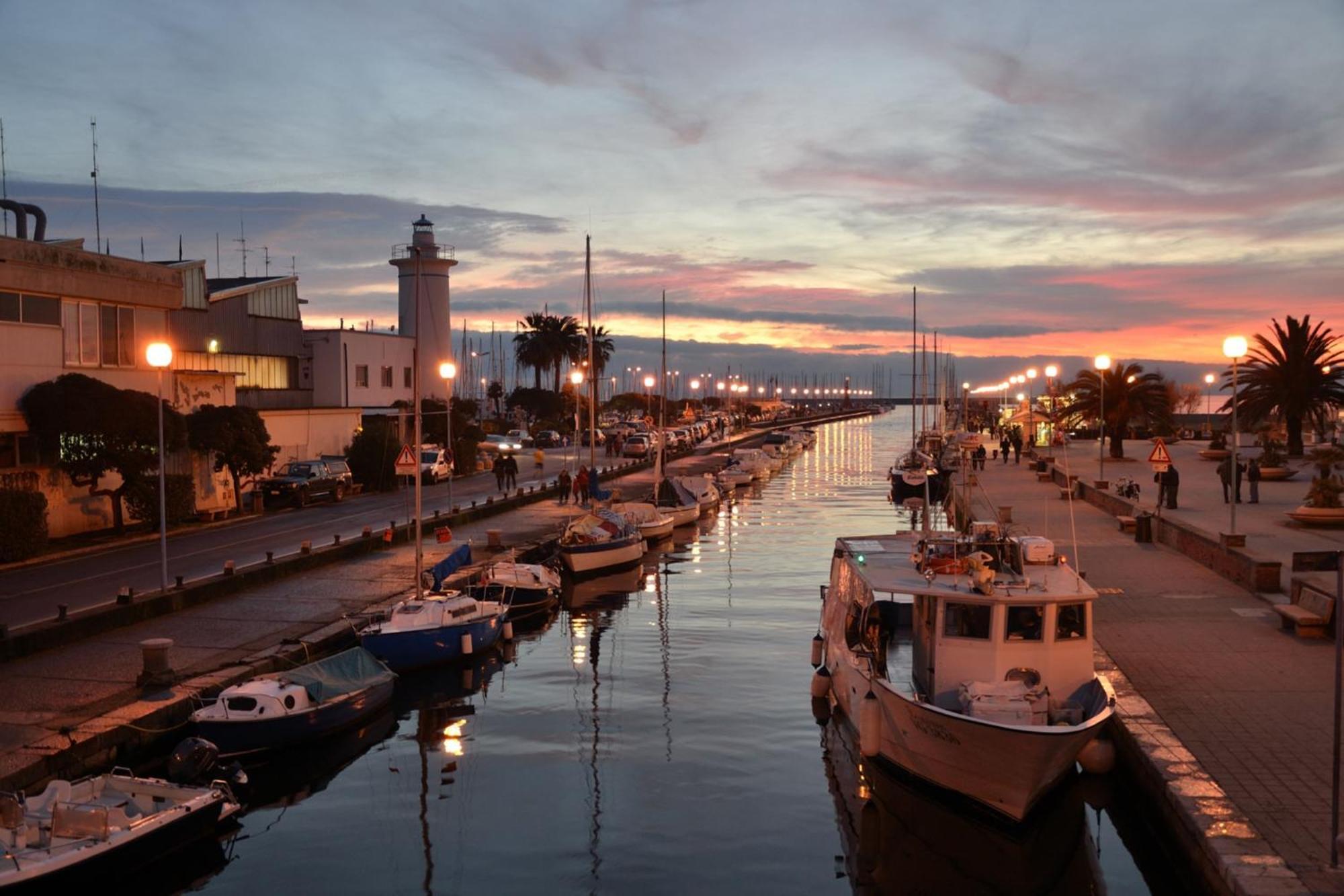 I Levrieri Hotell Torre del Lago Puccini Exteriör bild